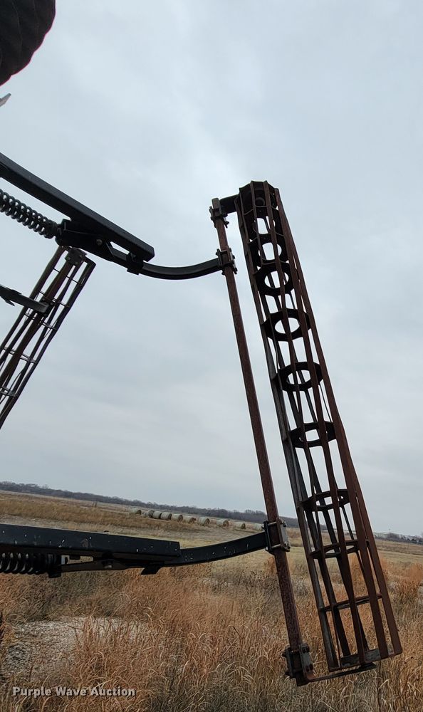 image for item HG9374 Case IH 330 Turbo  vertical tillage