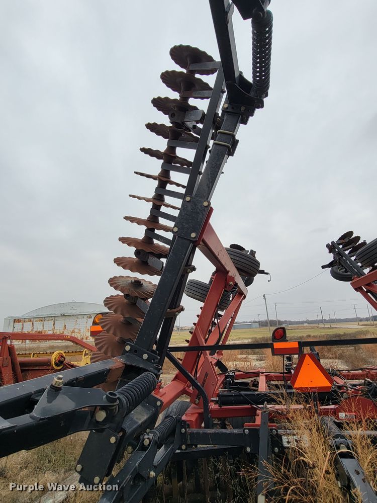 image for item HG9374 Case IH 330 Turbo  vertical tillage