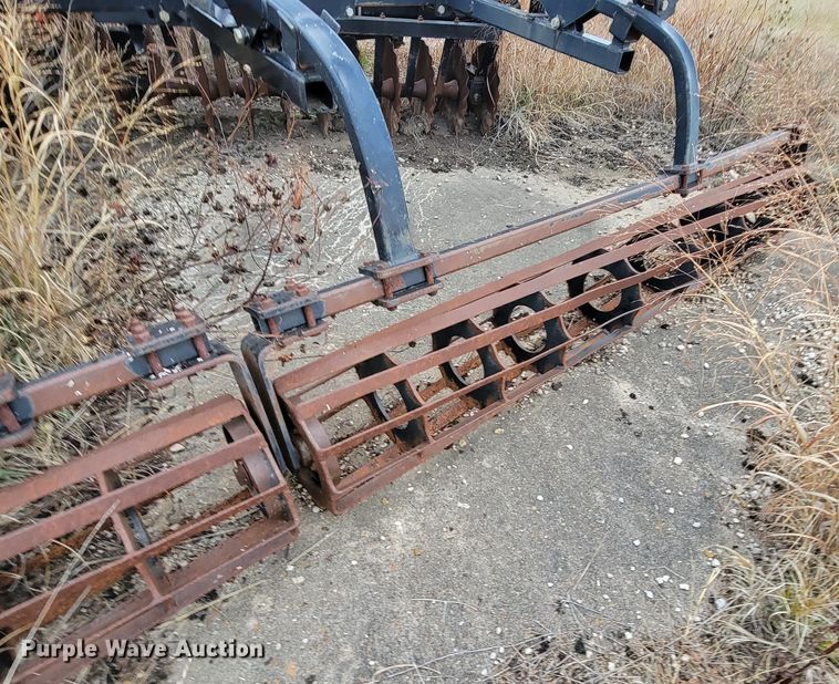 image for item HG9374 Case IH 330 Turbo  vertical tillage