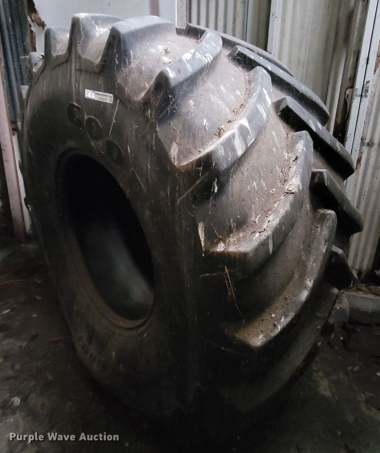 image for item HG9375 Goodyear  900/60R32 tire