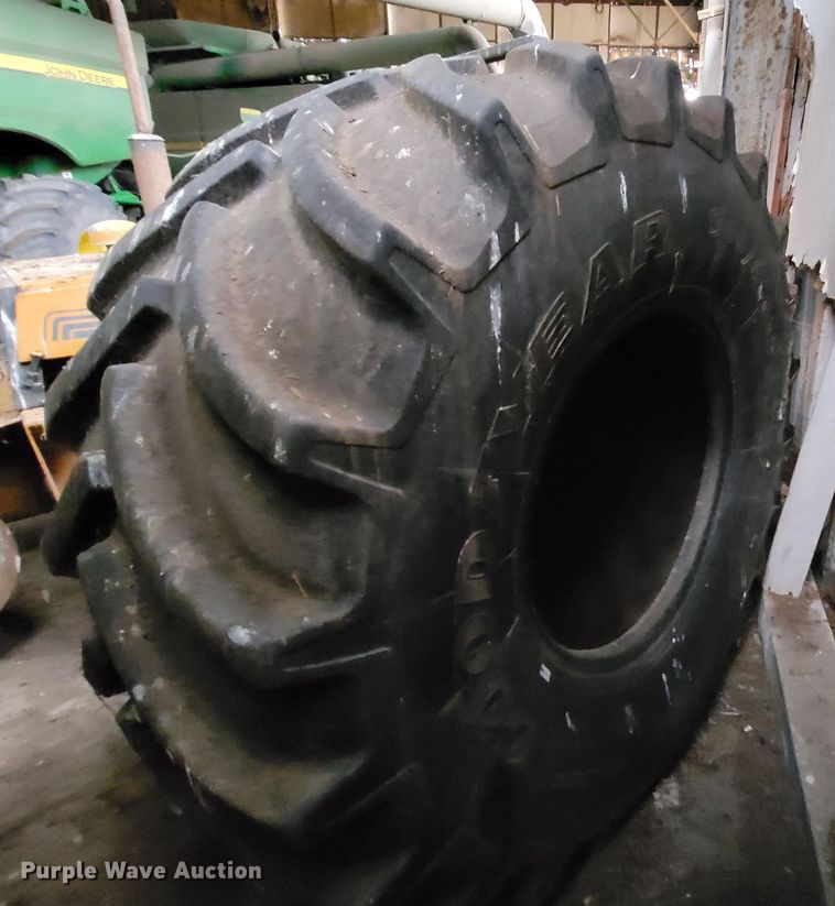 image for item HG9375 Goodyear  900/60R32 tire