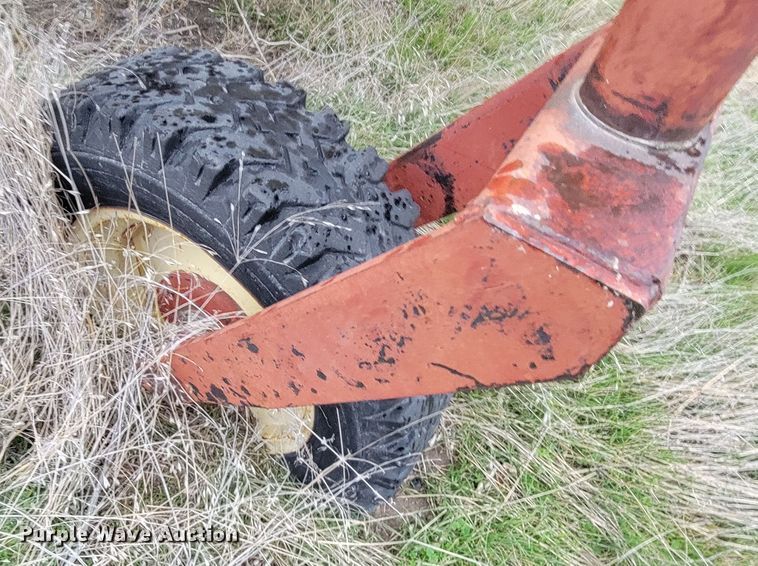 image for item HG9377 New Holland 1112  windrower