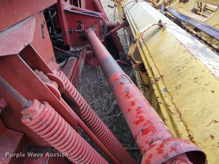 image for item HG9377 New Holland 1112  windrower