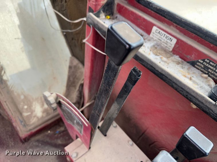 image for item JD9626 1976 White 4-150 Field Boss  4WD tractor