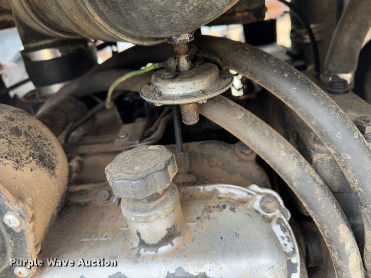 image for item JD9626 1976 White 4-150 Field Boss  4WD tractor