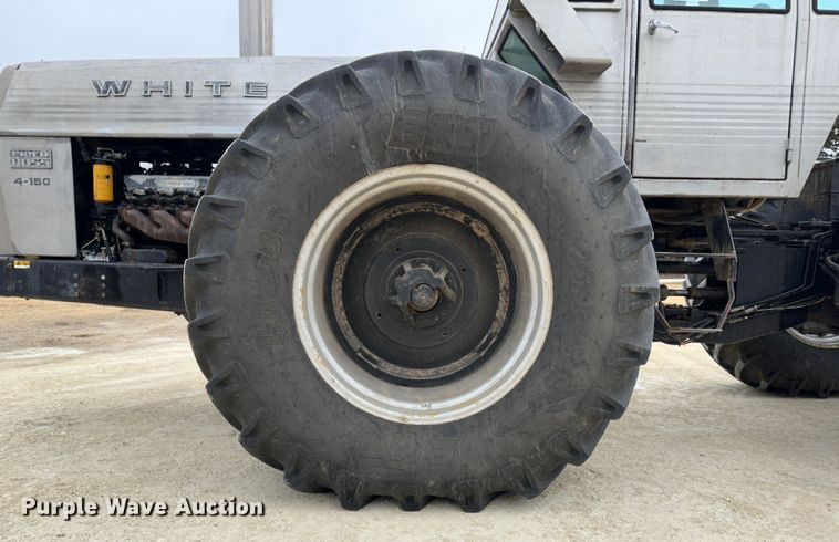 image for item JD9626 1976 White 4-150 Field Boss  4WD tractor