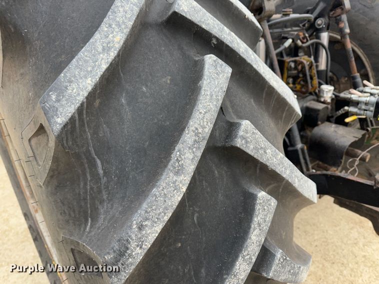 image for item JD9626 1976 White 4-150 Field Boss  4WD tractor