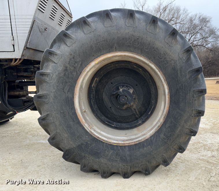 image for item JD9626 1976 White 4-150 Field Boss  4WD tractor