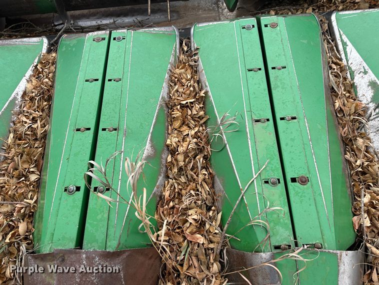 image for item JD9628 John Deere 653A  all-crop head