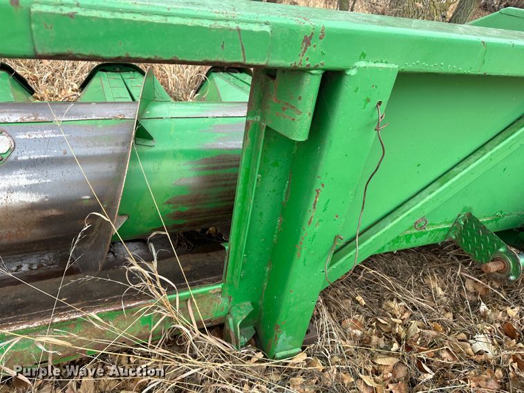 image for item JD9628 John Deere 653A  all-crop head