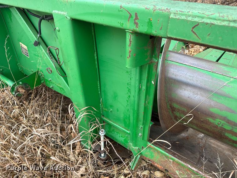 image for item JD9628 John Deere 653A  all-crop head