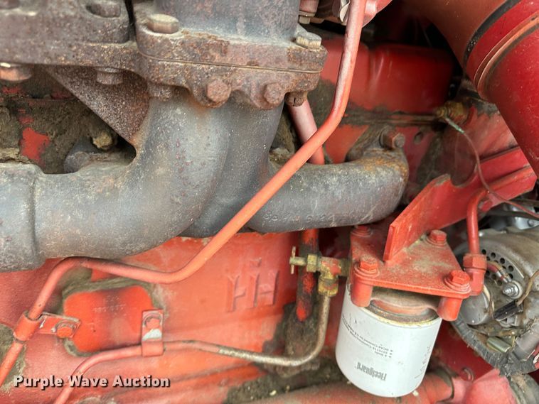 image for item JD9629 1980 International 1460  combine