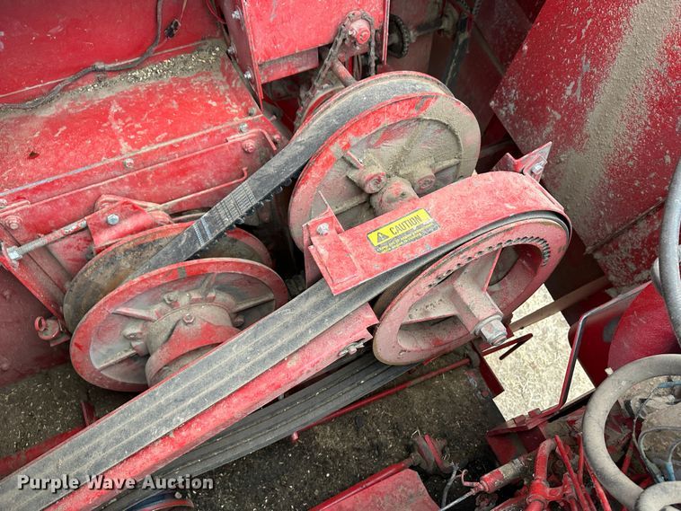 image for item JD9629 1980 International 1460  combine