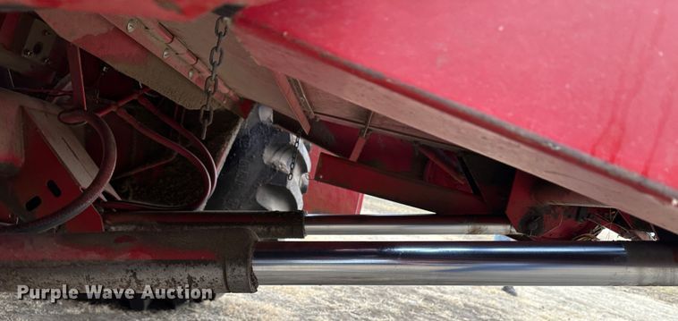 image for item JD9629 1980 International 1460  combine