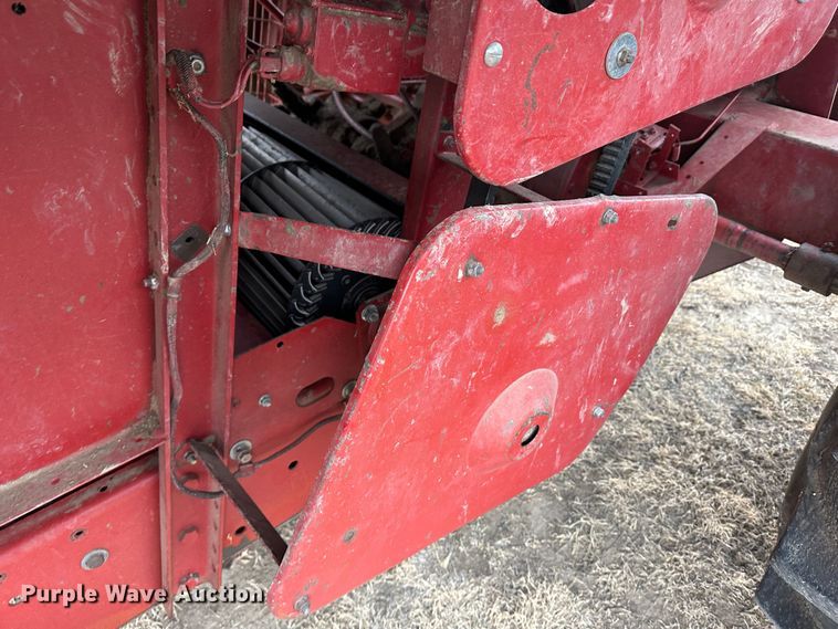 image for item JD9629 1980 International 1460  combine