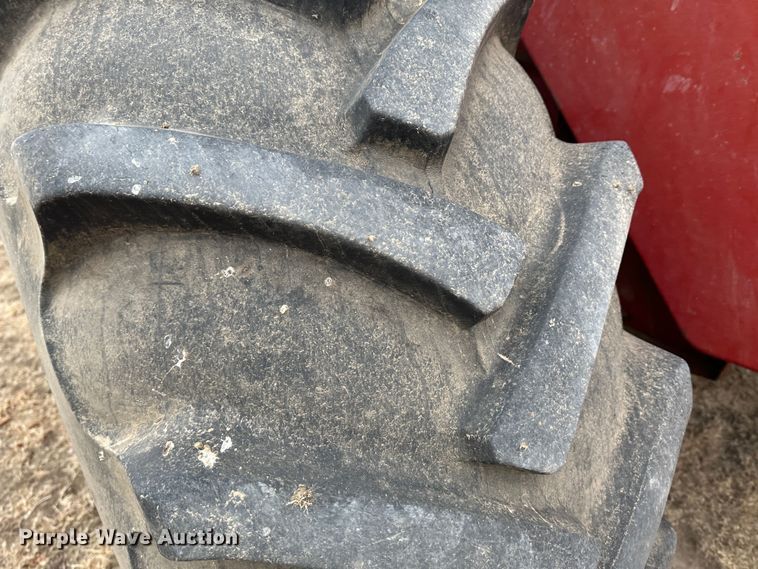 image for item JD9629 1980 International 1460  combine