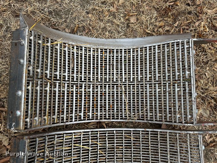 image for item JD9629 1980 International 1460  combine