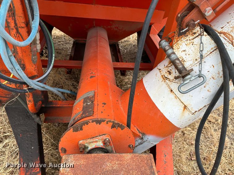 image for item JD9631 UFT  grain cart