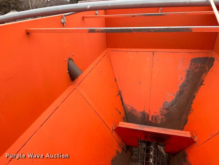 image for item JD9631 UFT  grain cart