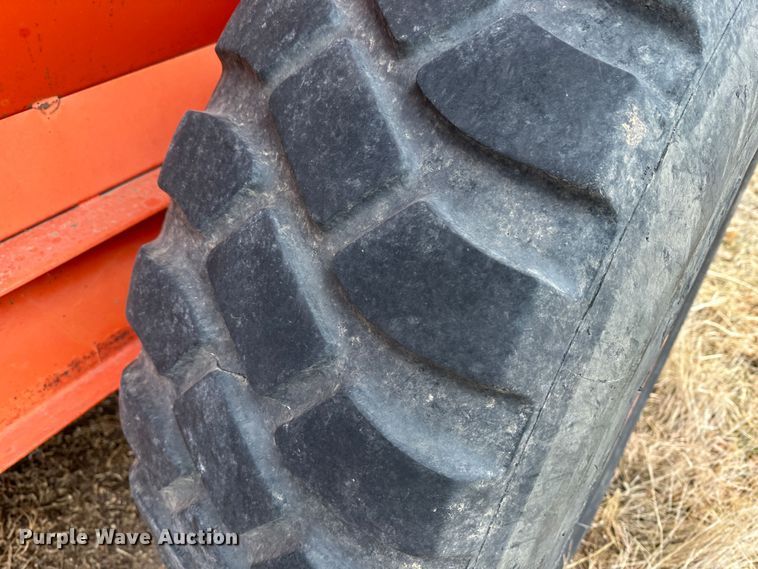 image for item JD9631 UFT  grain cart