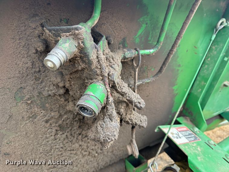 image for item JD9633 John Deere 920  rigid head