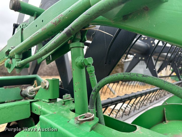 image for item JD9633 John Deere 920  rigid head