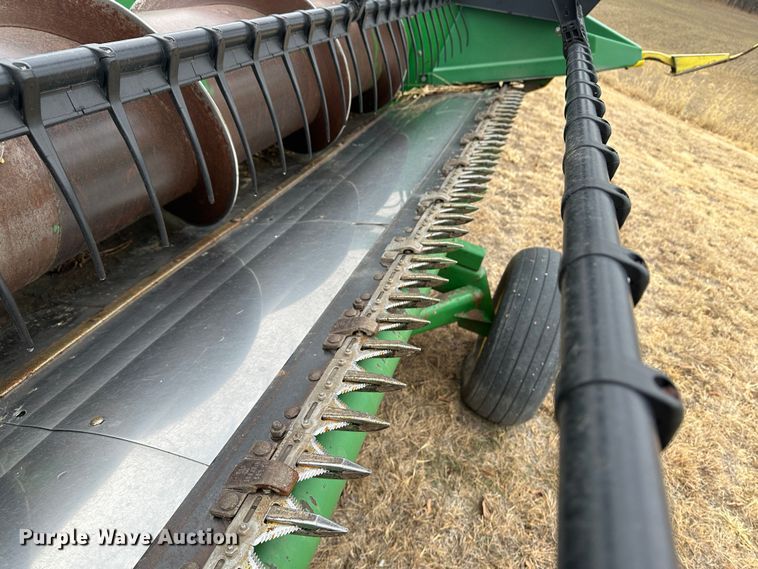 image for item JD9633 John Deere 920  rigid head