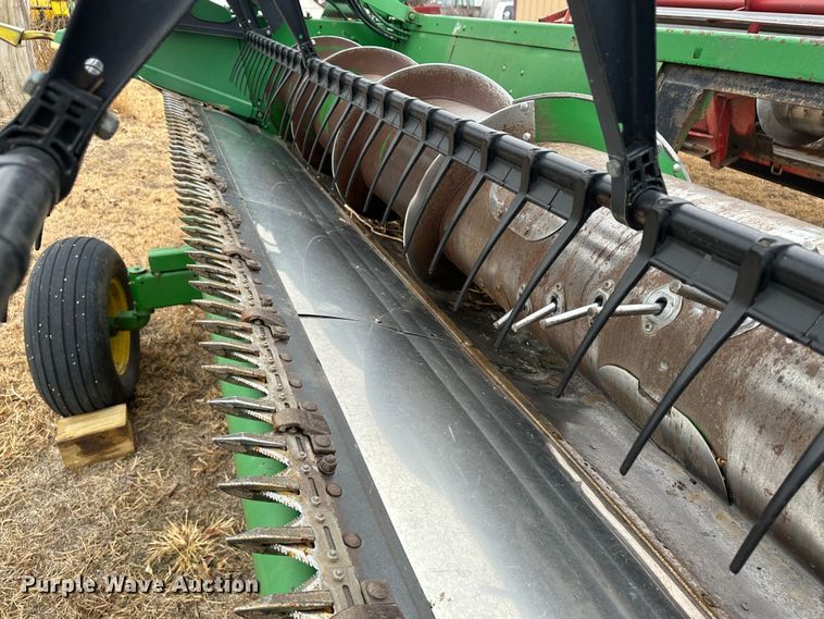 image for item JD9633 John Deere 920  rigid head