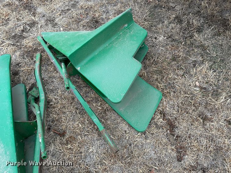 image for item JD9633 John Deere 920  rigid head