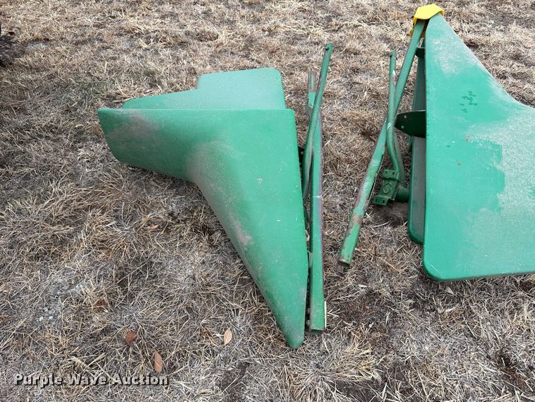 image for item JD9633 John Deere 920  rigid head