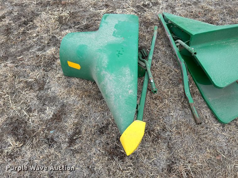 image for item JD9633 John Deere 920  rigid head