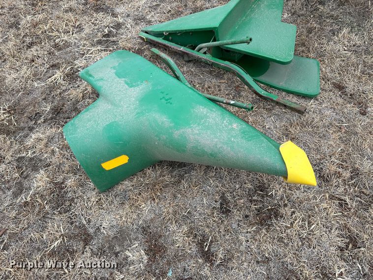 image for item JD9633 John Deere 920  rigid head