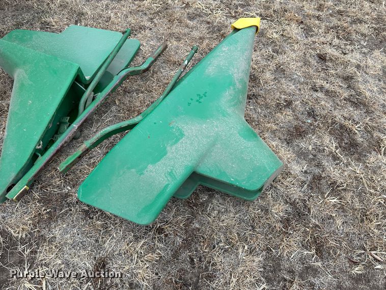 image for item JD9633 John Deere 920  rigid head