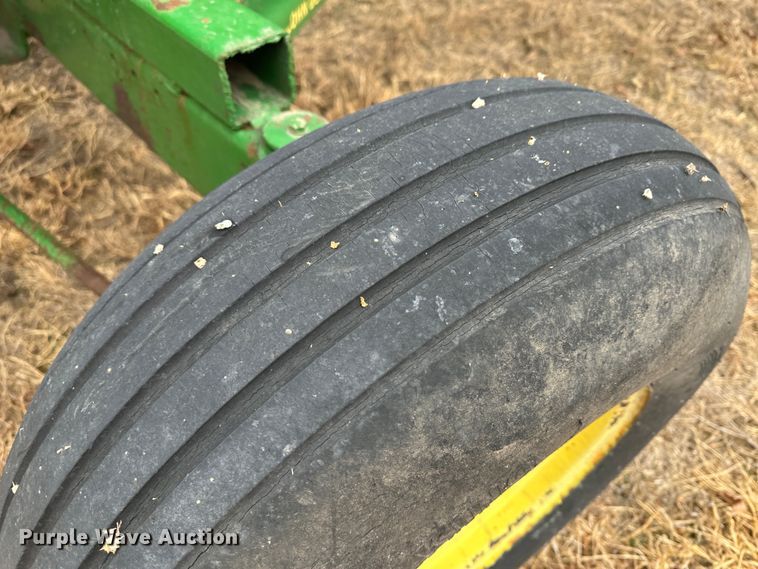 image for item JD9633 John Deere 920  rigid head