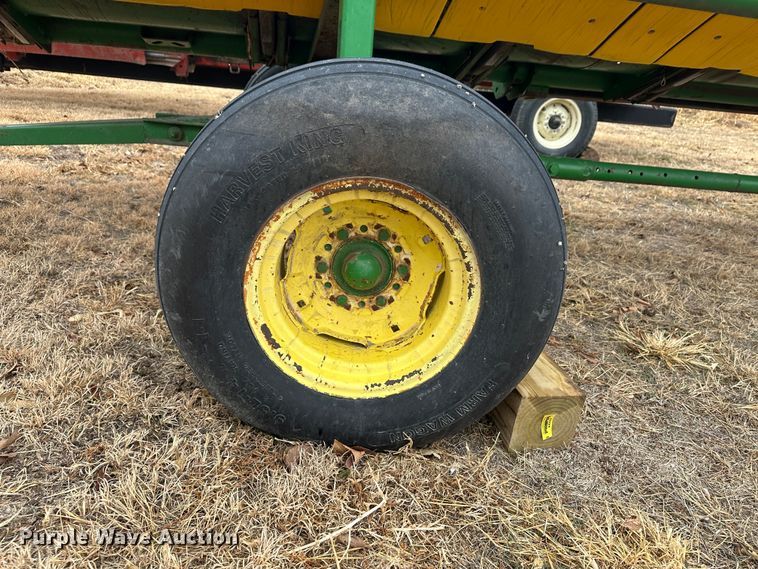 image for item JD9633 John Deere 920  rigid head