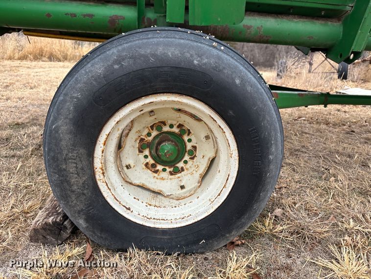 image for item JD9633 John Deere 920  rigid head