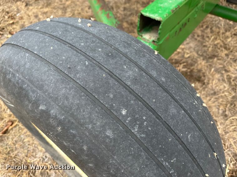 image for item JD9633 John Deere 920  rigid head