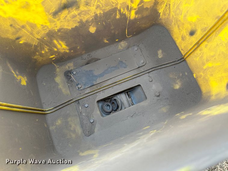 image for item JD9635 John Deere 7200  planter