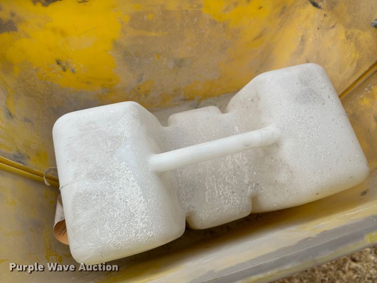 image for item JD9635 John Deere 7200  planter