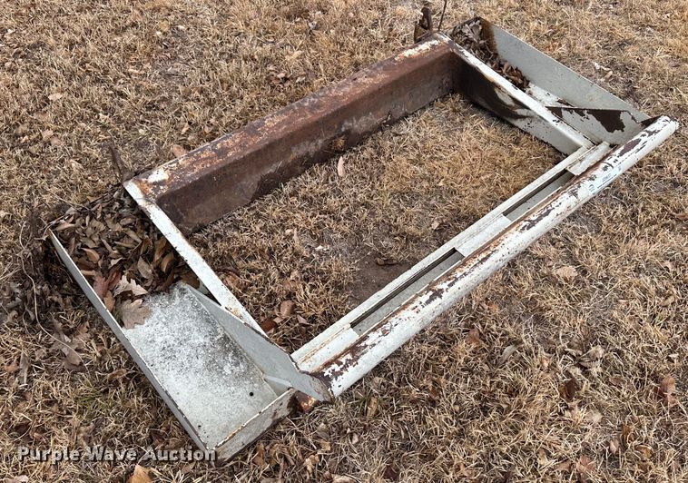 image for item JD9637 Head adapter