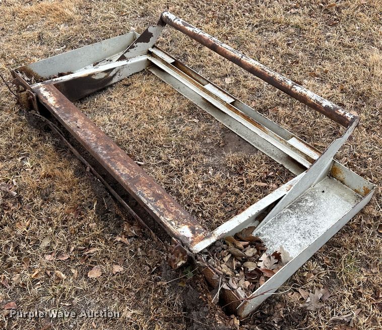 image for item JD9637 Head adapter