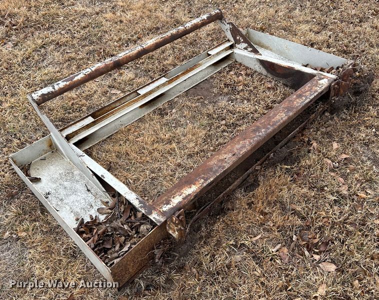 image for item JD9637 Head adapter