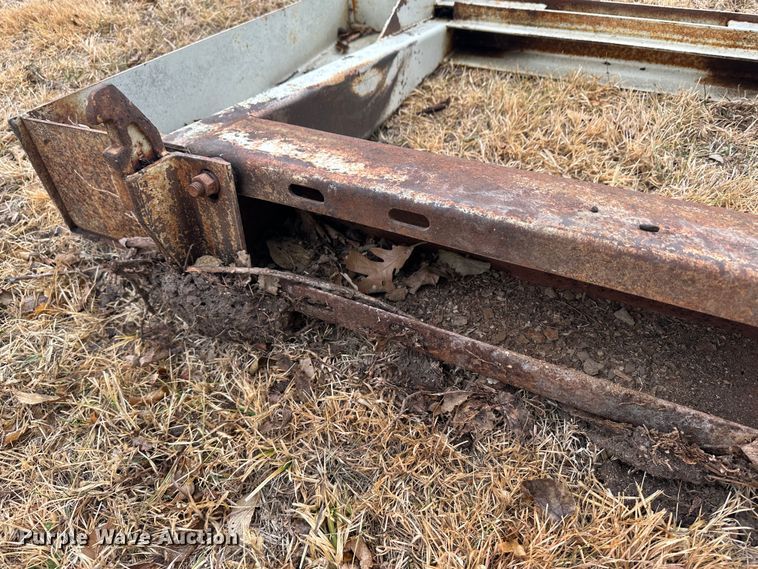 image for item JD9637 Head adapter