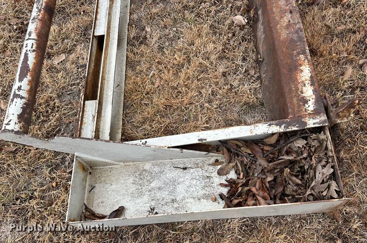 image for item JD9637 Head adapter