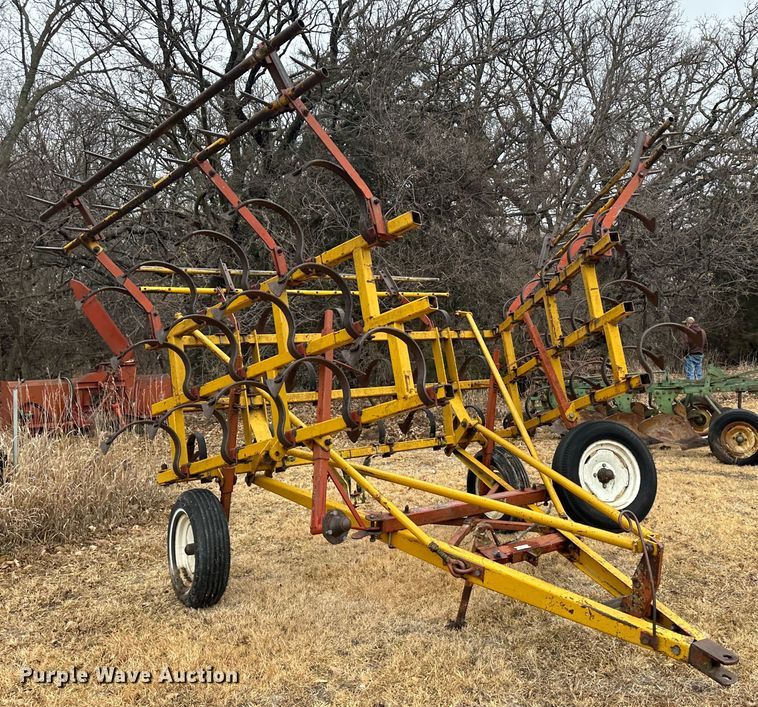 image for item JD9638 field cultivator
