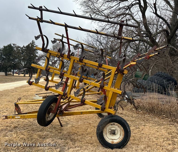 image for item JD9638 field cultivator