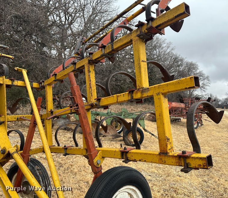 image for item JD9638 field cultivator