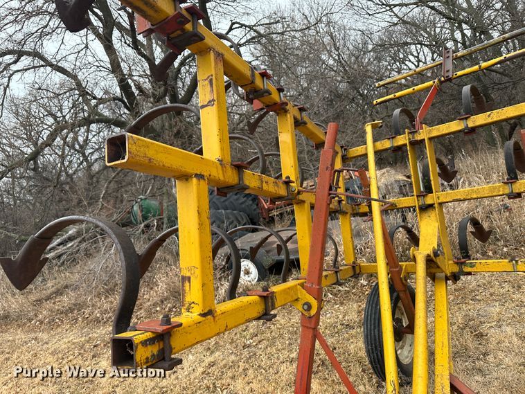 image for item JD9638 field cultivator