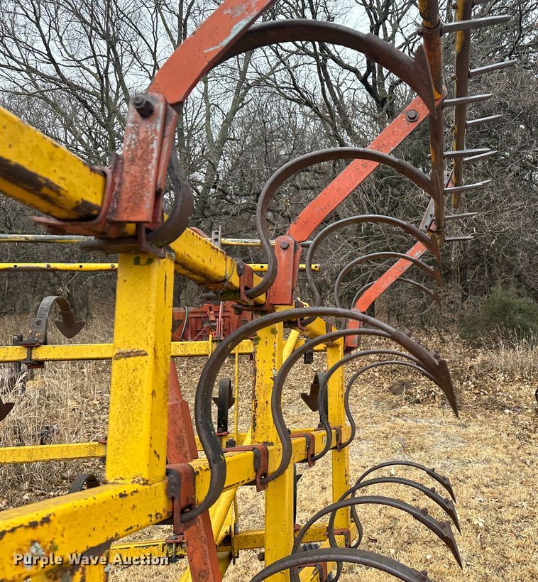 image for item JD9638 field cultivator