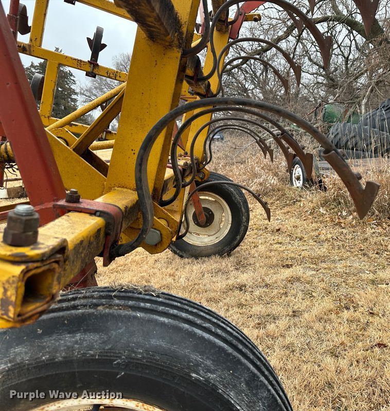 image for item JD9638 field cultivator